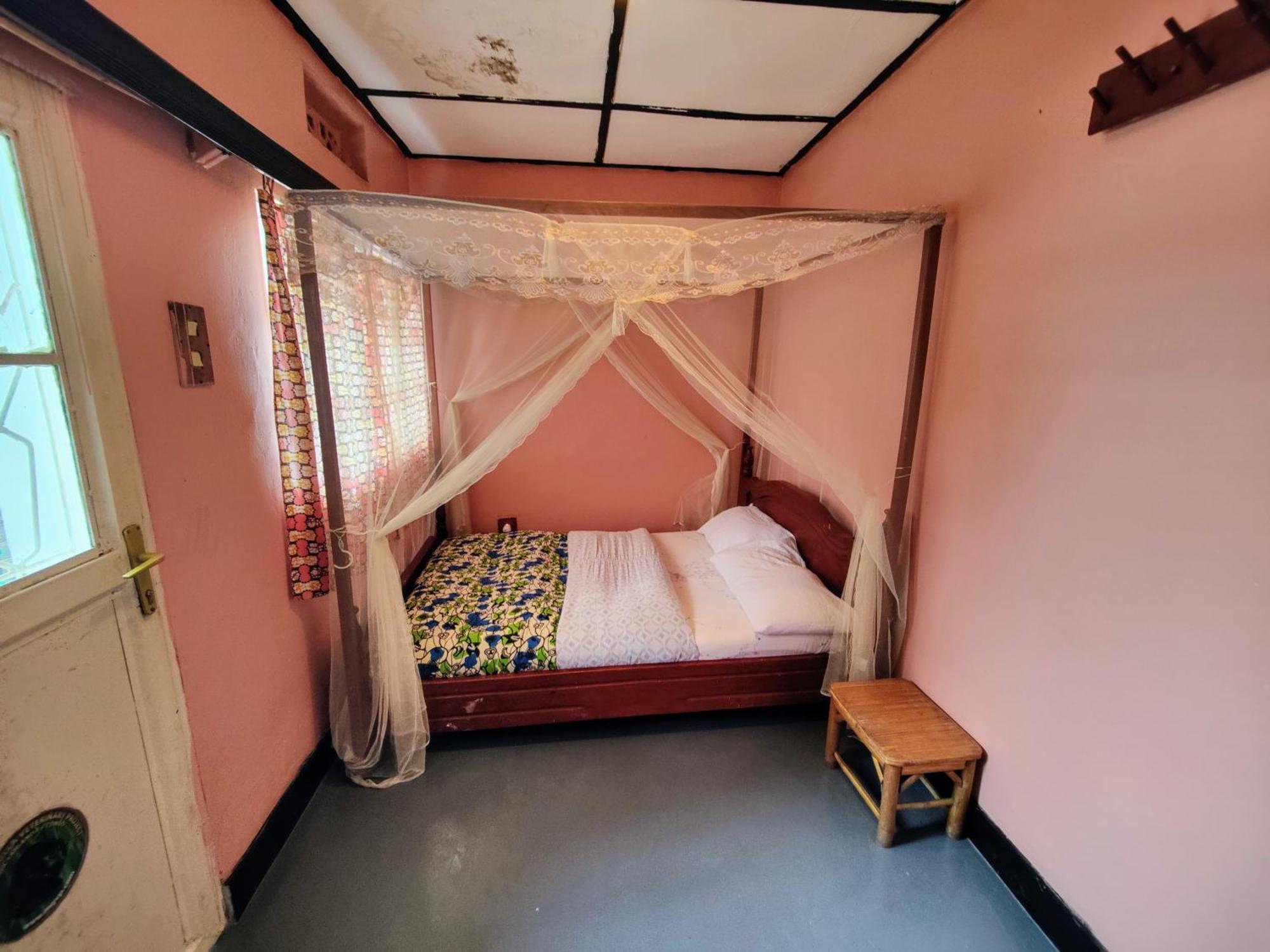 Amahoro Guest House Ruhengeri Eksteriør billede